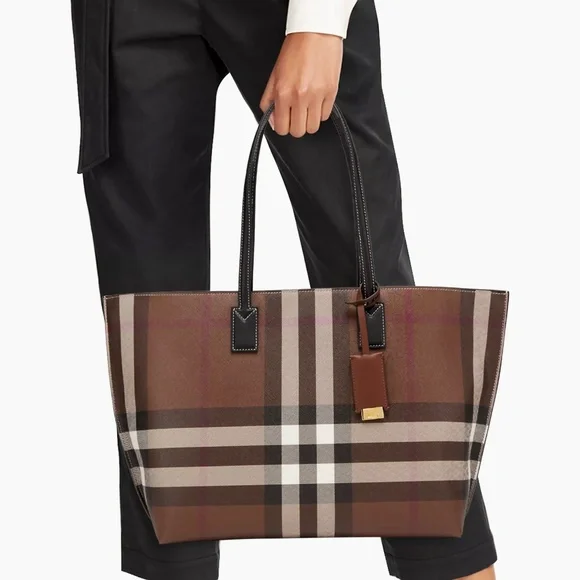 NWT Burberry Medium Check Leather Tote Bag - Picture 3 of 7